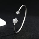 The whole body S925 sterling silver small flower bracelet is high-end, elegant and versatile, and the INS style bracelet is adjustable